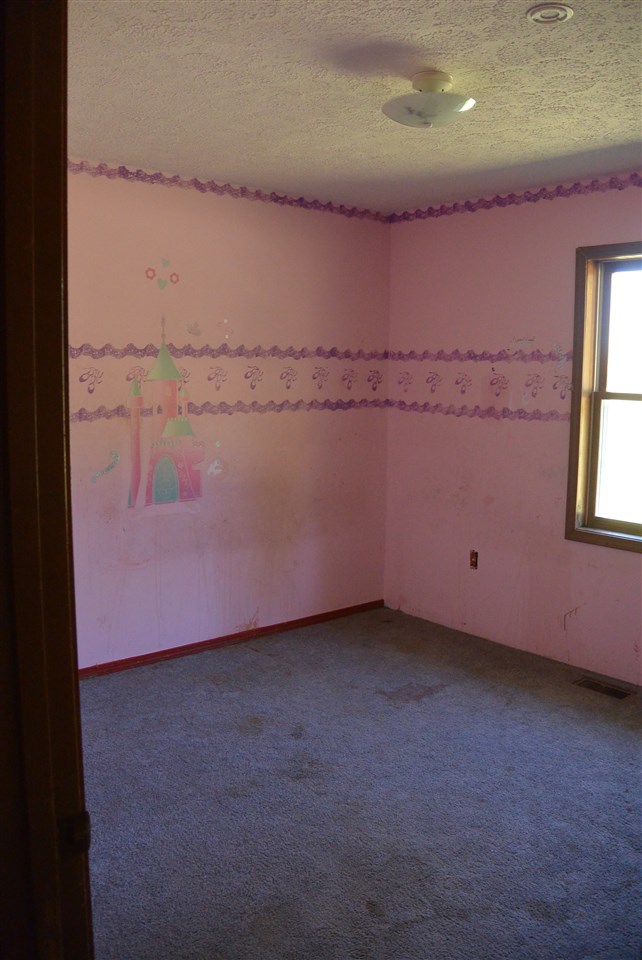 626 Burton Ln, Mitchell, IN 47446 photo 11