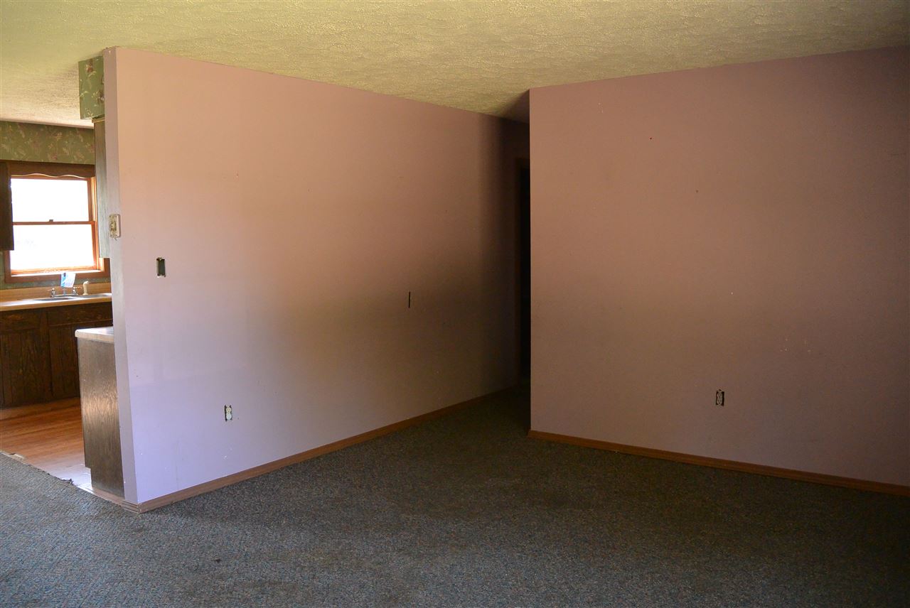 626 Burton Ln, Mitchell, IN 47446 photo 7
