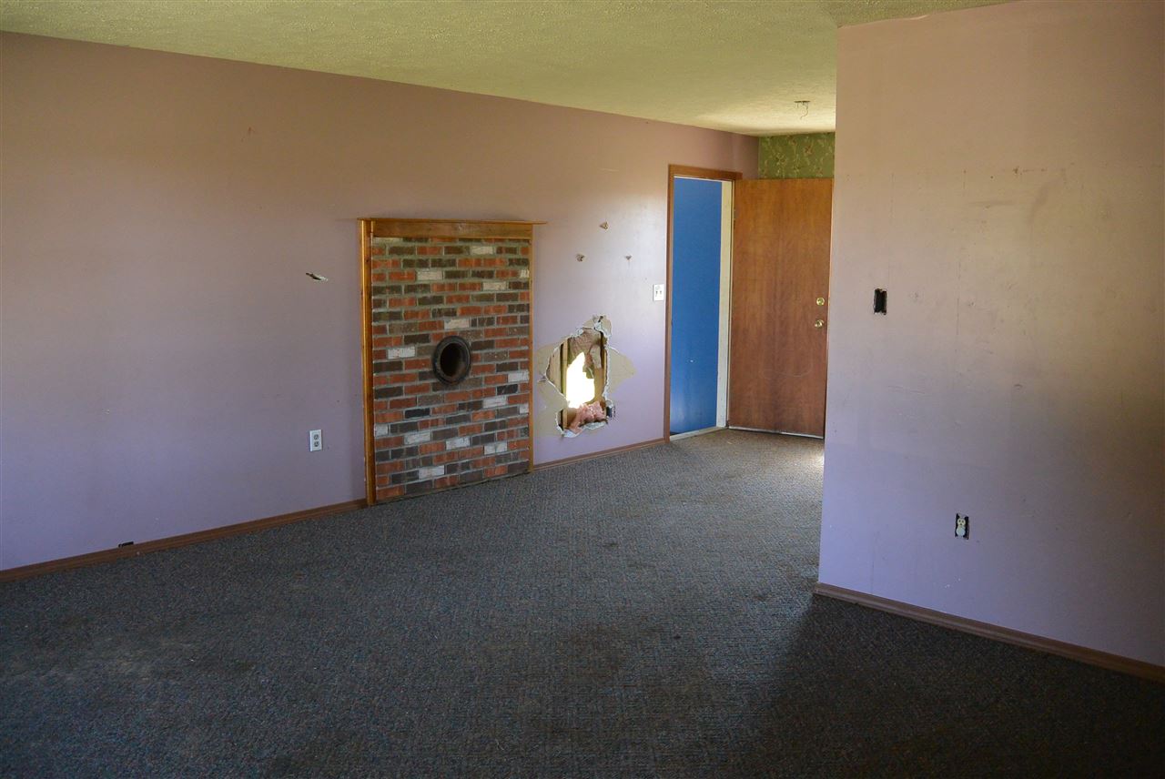 626 Burton Ln, Mitchell, IN 47446 photo 8