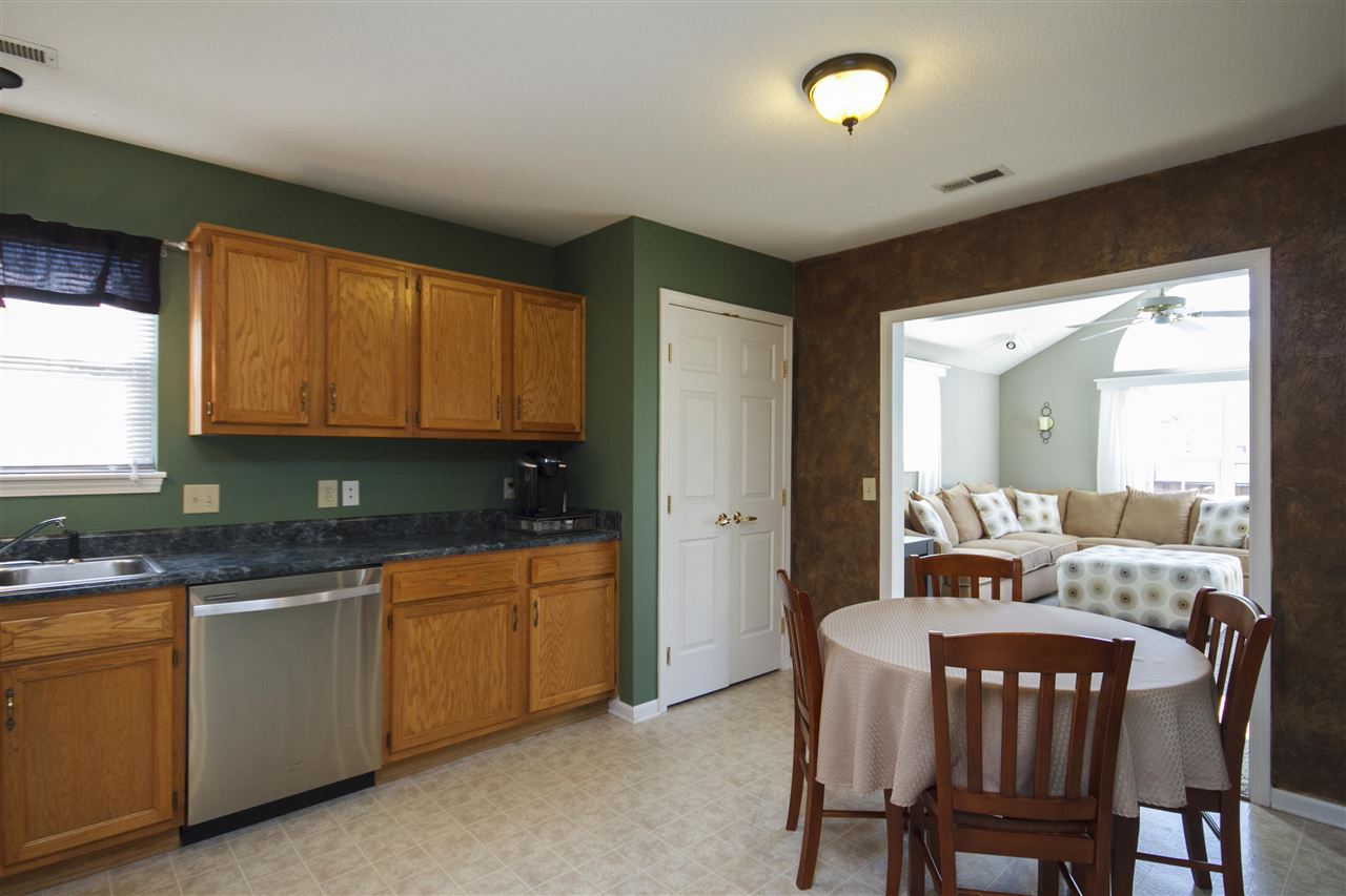 7922 Brixham Pl, Fort Wayne, IN 46835 photo 8