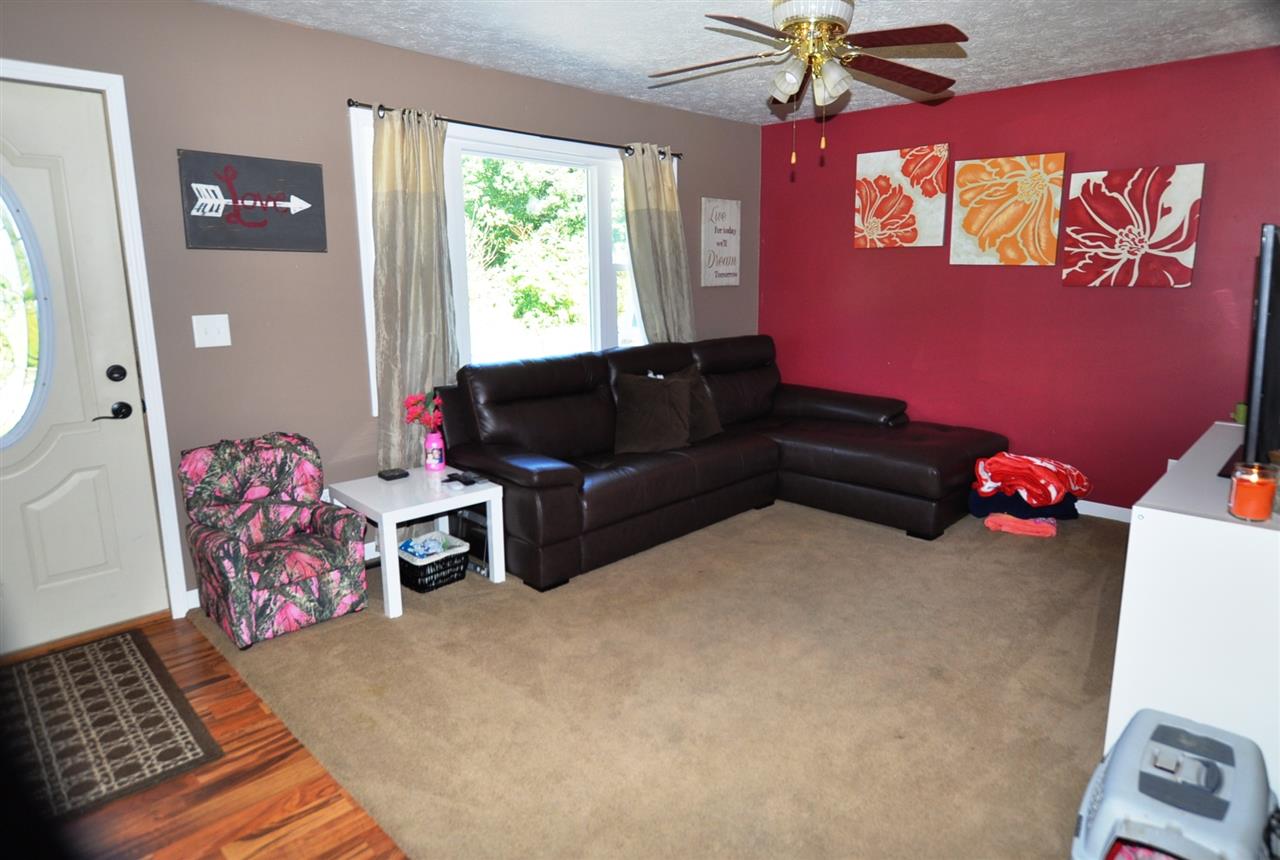 403 Orchard Hill Dr, Lagrange, IN 46761 photo 4