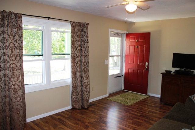2307 S Southwood Dr, Warsaw, IN 46580 photo 3