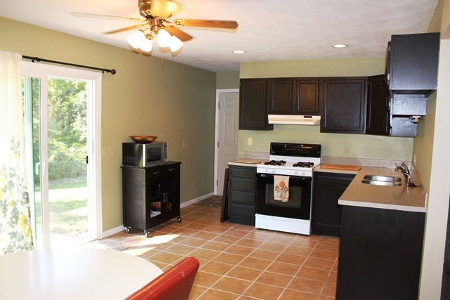 2307 S Southwood Dr, Warsaw, IN 46580 photo 6