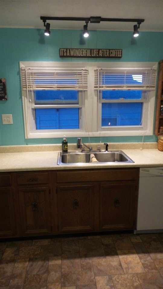 602 E Vantrees St, Washington, IN 47501 photo 5