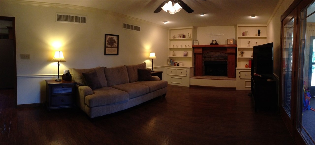 7644 Woodland Dr, Newburgh, IN 47630 photo 9