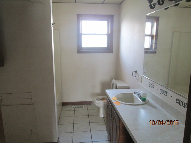 264 E Water St, Berne, IN 46711 photo 3