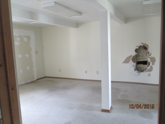 264 E Water St, Berne, IN 46711 photo 4