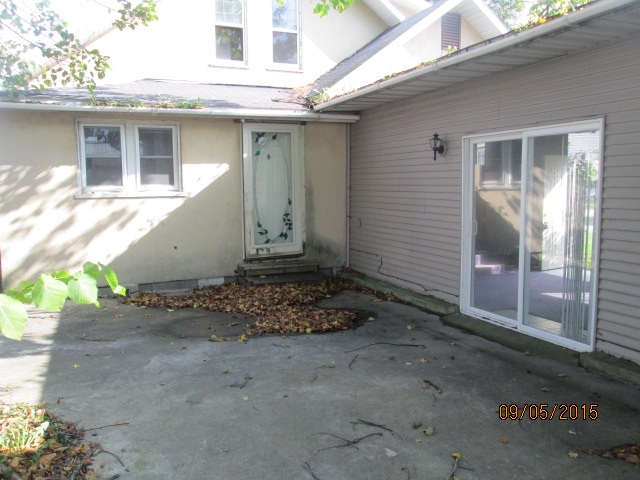 264 E Water St, Berne, IN 46711 photo 7