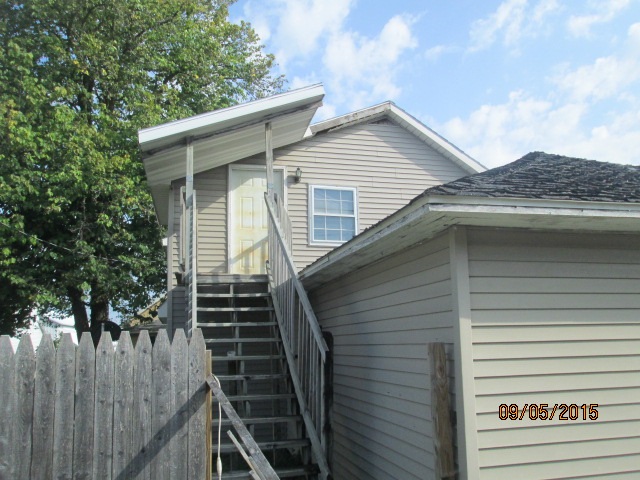 264 E Water St, Berne, IN 46711 photo 6