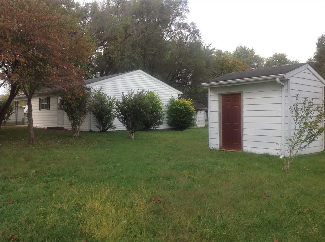 1101 Tulip St, Mitchell, IN 47446 photo 8