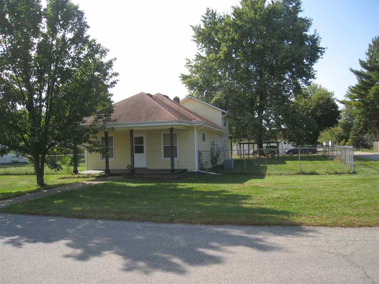 56777 Oak Rd, South Bend, IN 46619 photo 1