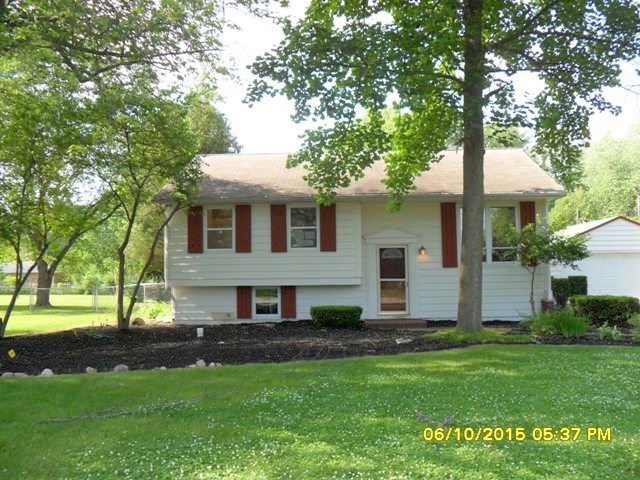 23085 Marydale Dr, Elkhart, IN 46517 photo 1