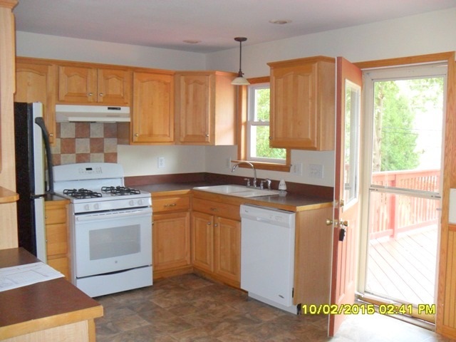 23085 Marydale Dr, Elkhart, IN 46517 photo 3