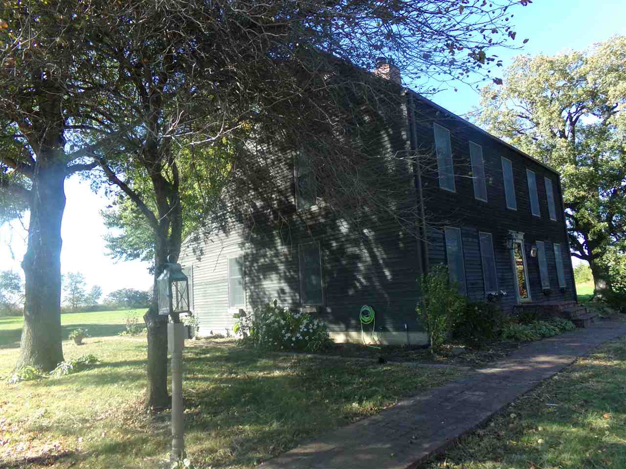 9654 S Springboro Rd, Brookston, IN 47923 photo 2