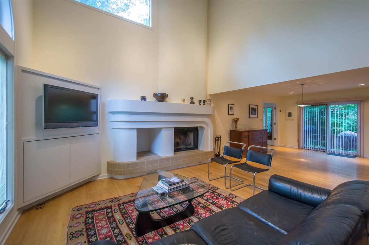 2504 E Poplar Ct, Bloomington, IN 47401 photo 8