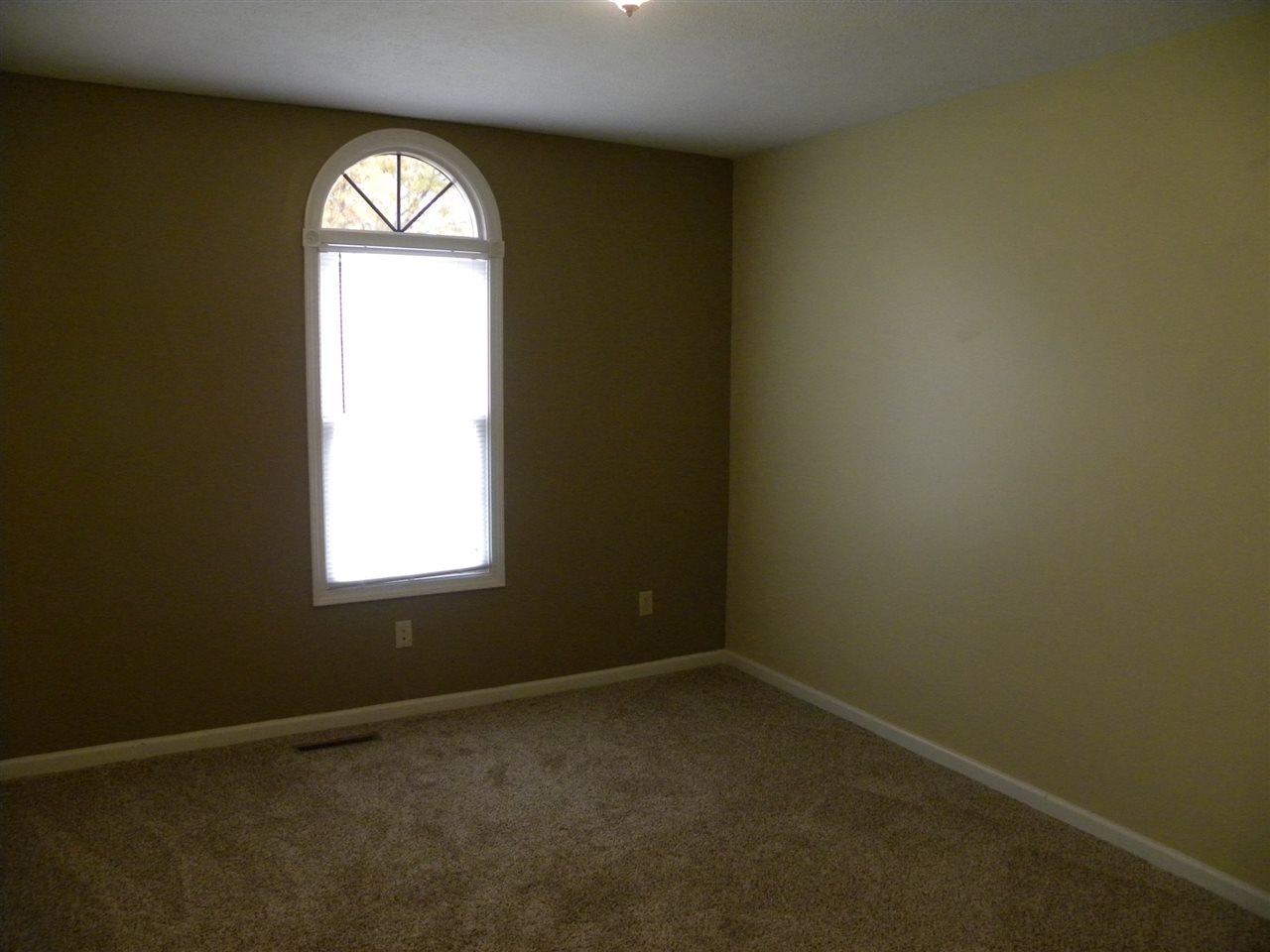 52259 Eagle Chase Dr, Granger, IN 46530 photo 7