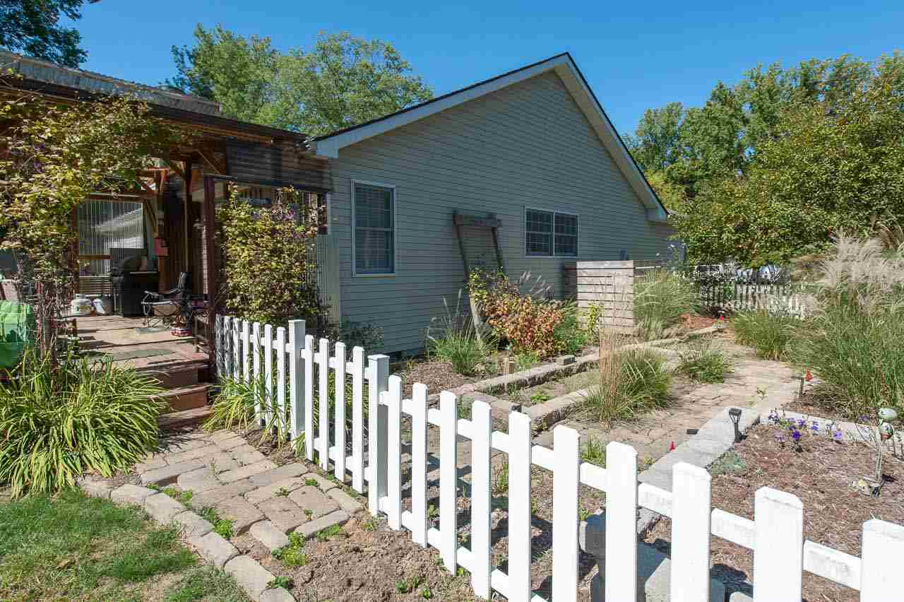 1510 E Richland Dr, Bloomington, IN 47408 photo 3
