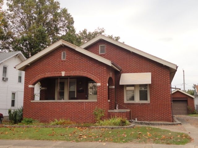 346 W 7th St, Jasper, IN 47546 photo 1