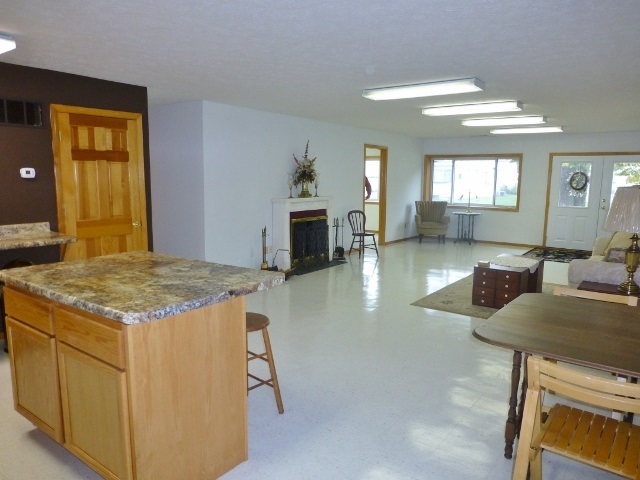 9314 White St, Clarks Hill, IN 47930 photo 6