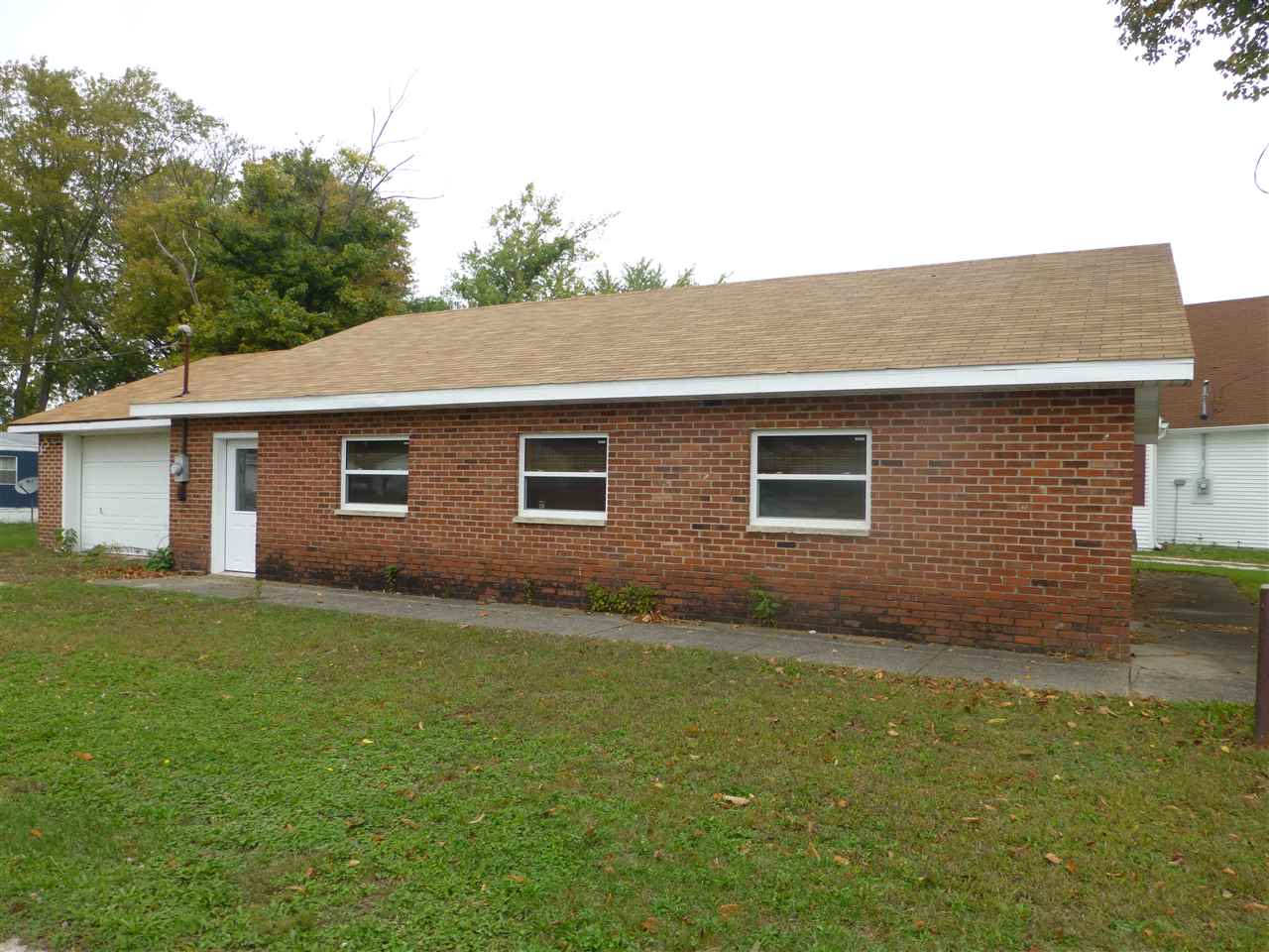 9314 White St, Clarks Hill, IN 47930 photo 1