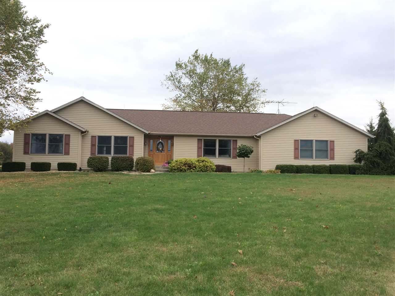 295 S 450 E, Flora, IN 46929 photo 2