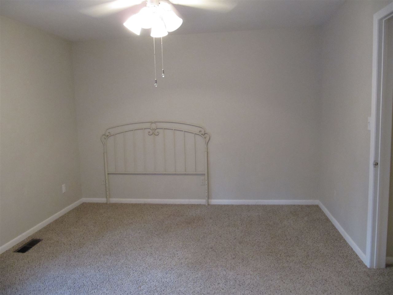 5808 Rosedale Dr, Fort Wayne, IN 46804 photo 14