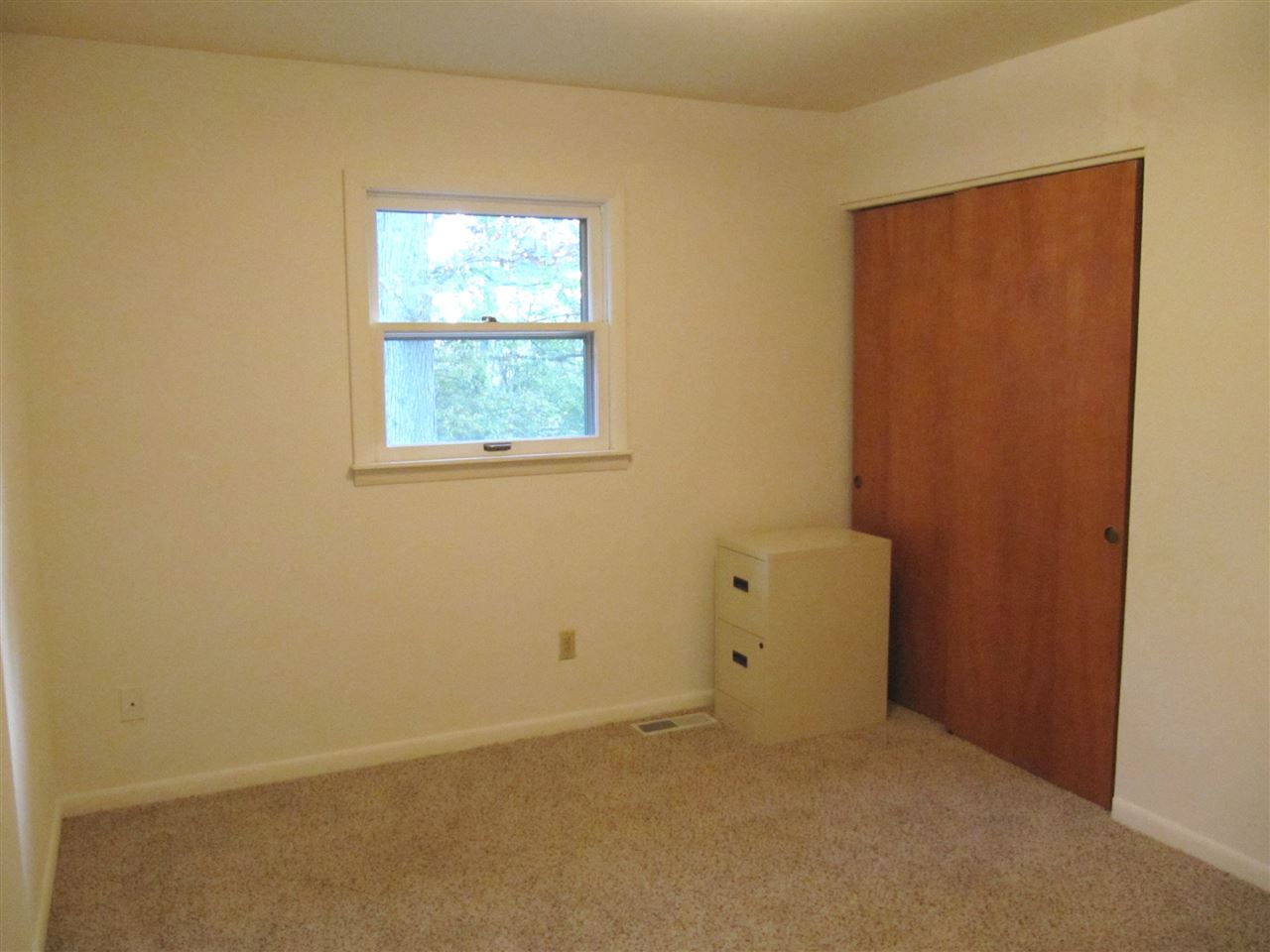 5808 Rosedale Dr, Fort Wayne, IN 46804 photo 17
