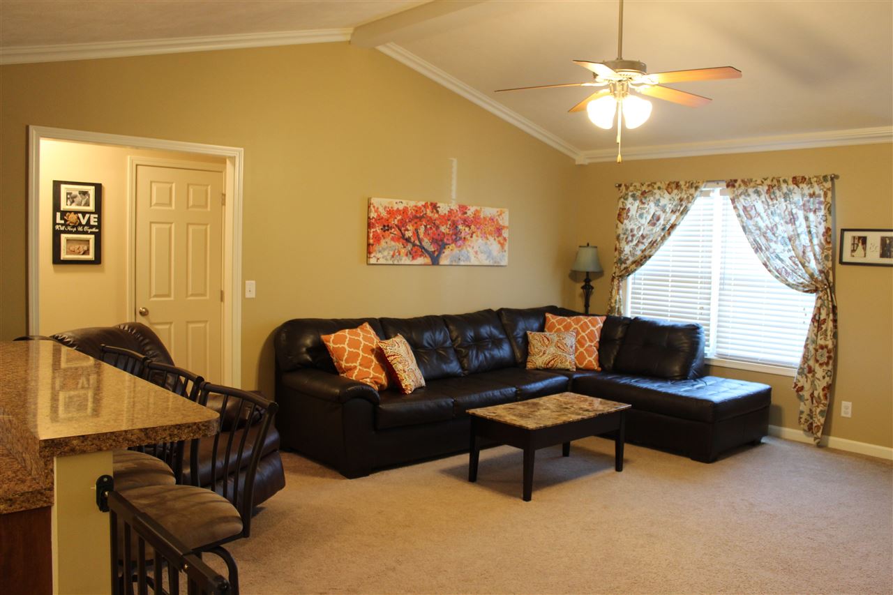 3431 Crater Dr, Evansville, IN 47725 photo 2