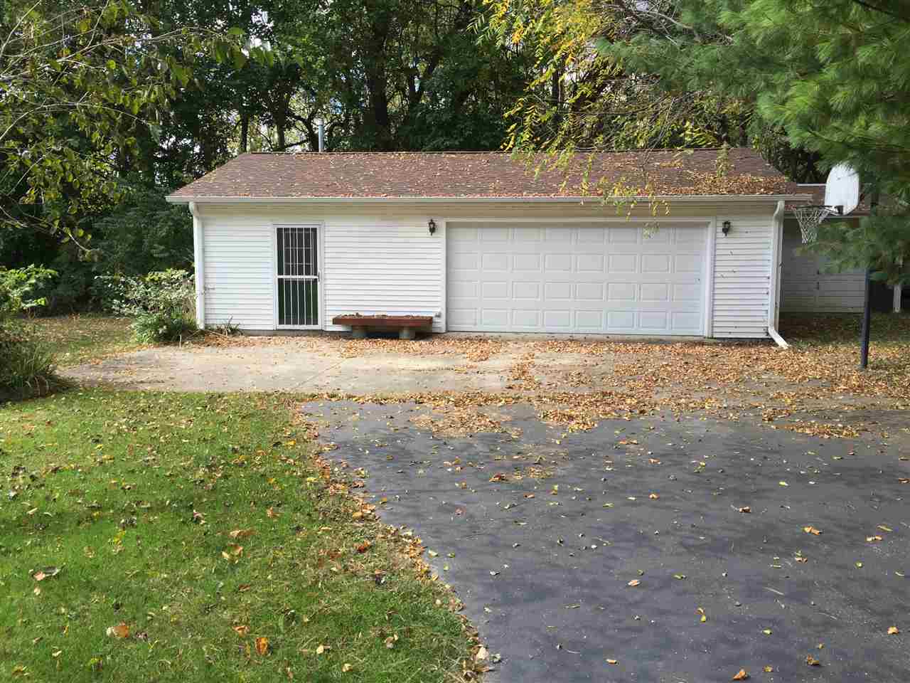 4001 S Franks Ln, Selma, IN 47383 photo 8