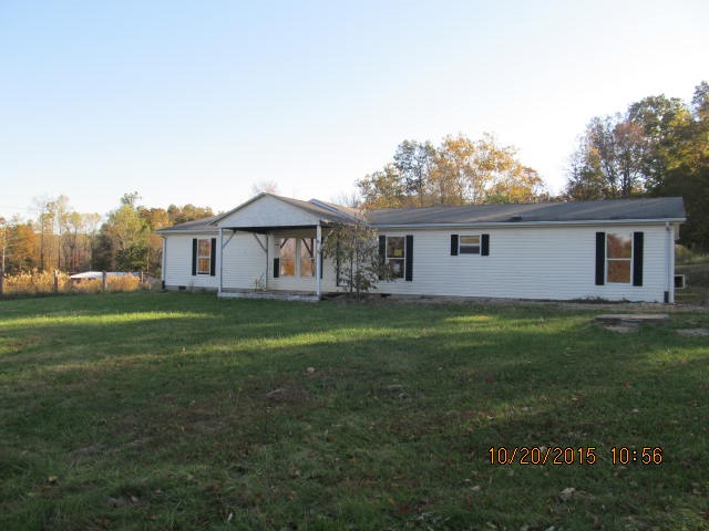 3482 E Corwin Rd, Bloomfield, IN 47424 photo 1
