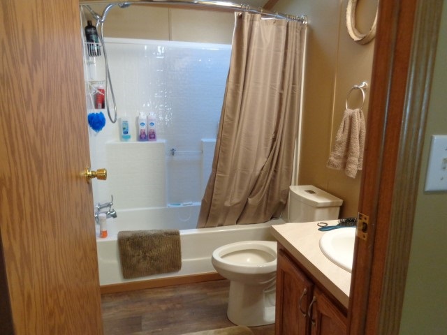 468 E 12th St, Fairmount, IN 46928 photo 14