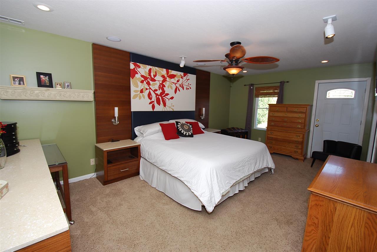 2955 Bittersweet Dr, Jasper, IN 47546 photo 9