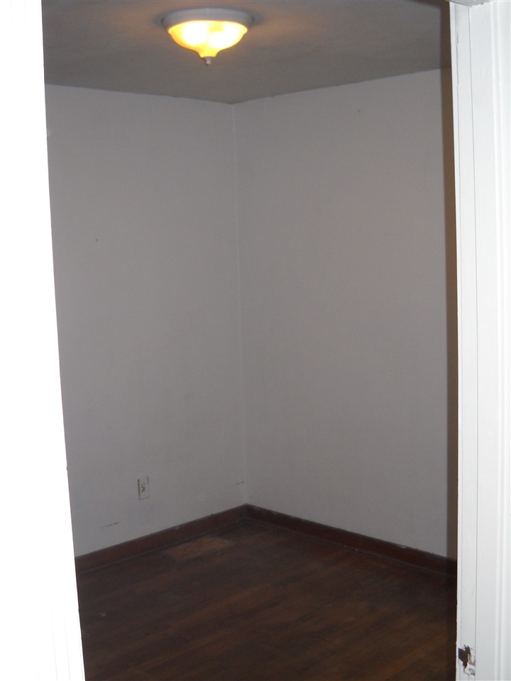331 Boulevard, Peru, IN 46970 photo 12