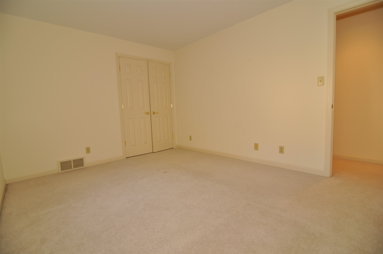 1424 Timberlake Ln, Evansville, IN 47710 photo 20