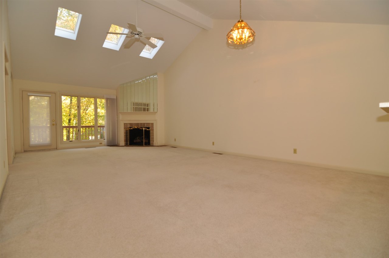 1424 Timberlake Ln, Evansville, IN 47710 photo 3