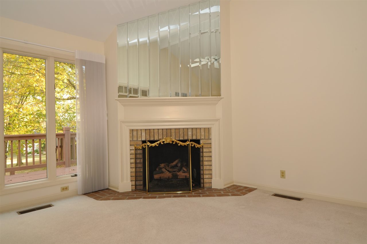 1424 Timberlake Ln, Evansville, IN 47710 photo 4