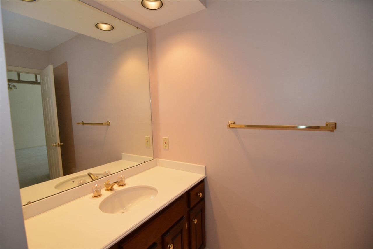 1424 Timberlake Ln, Evansville, IN 47710 photo 16