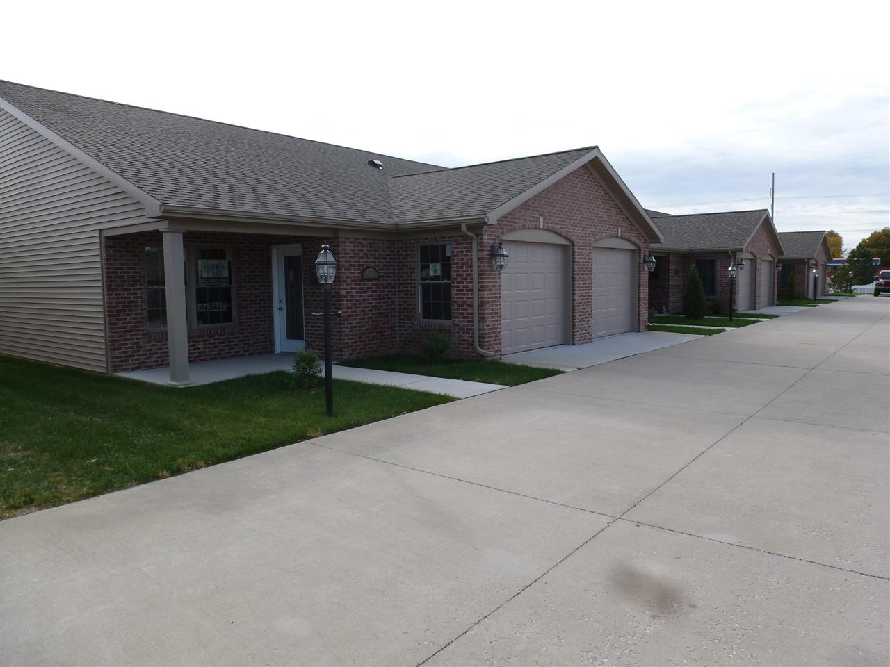 617 Riverstone Ct, Evansville, IN 47720 photo 36