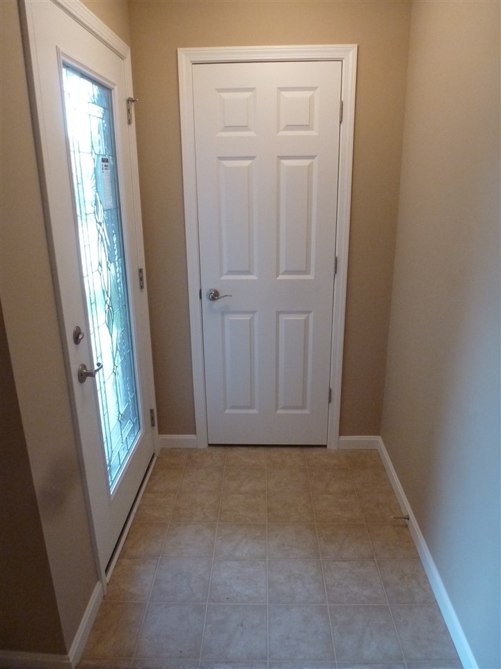 617 Riverstone Ct, Evansville, IN 47720 photo 9