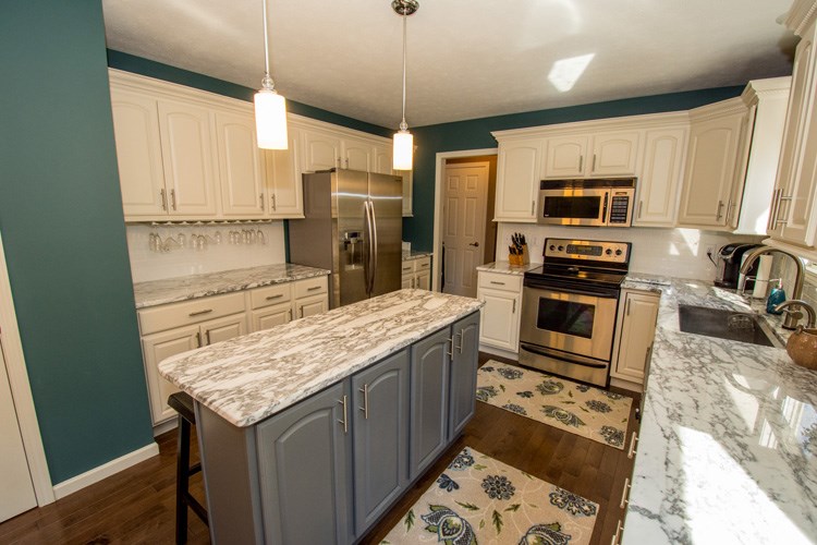 51140 Eagle Wood Dr, Granger, IN 46530 photo 4