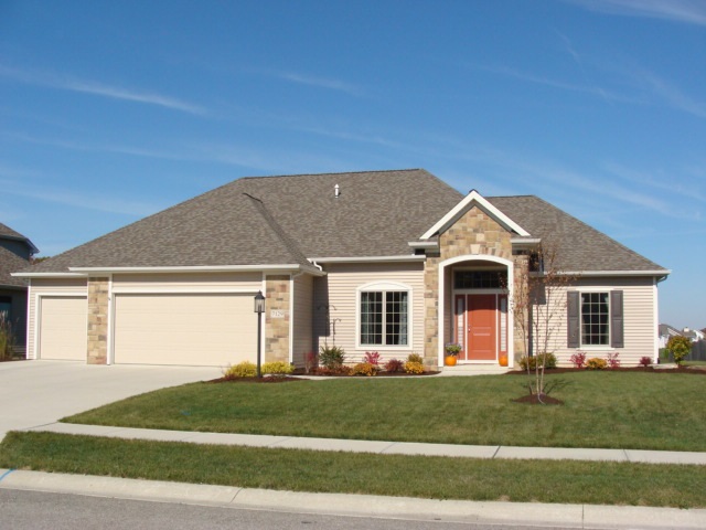 7129 Holden Dr, Fort Wayne, IN 46835 photo 1
