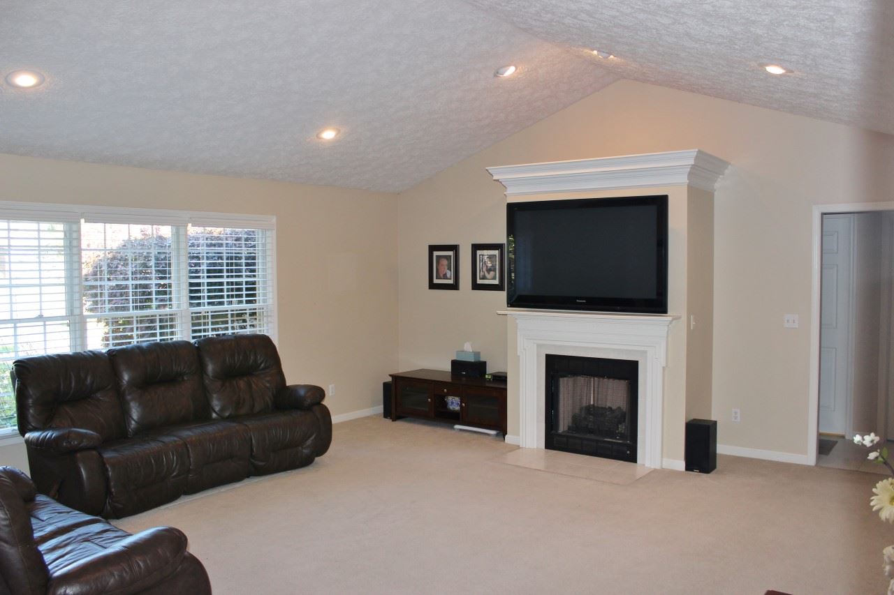 4466 Stone Garden Ln, Newburgh, IN 47630 photo 8