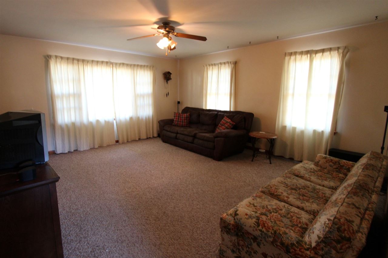 3300 Folz Ln, Evansville, IN 47720 photo 3