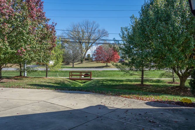 4422 E Bridgestone Dr, Bloomington, IN 47401 photo 4