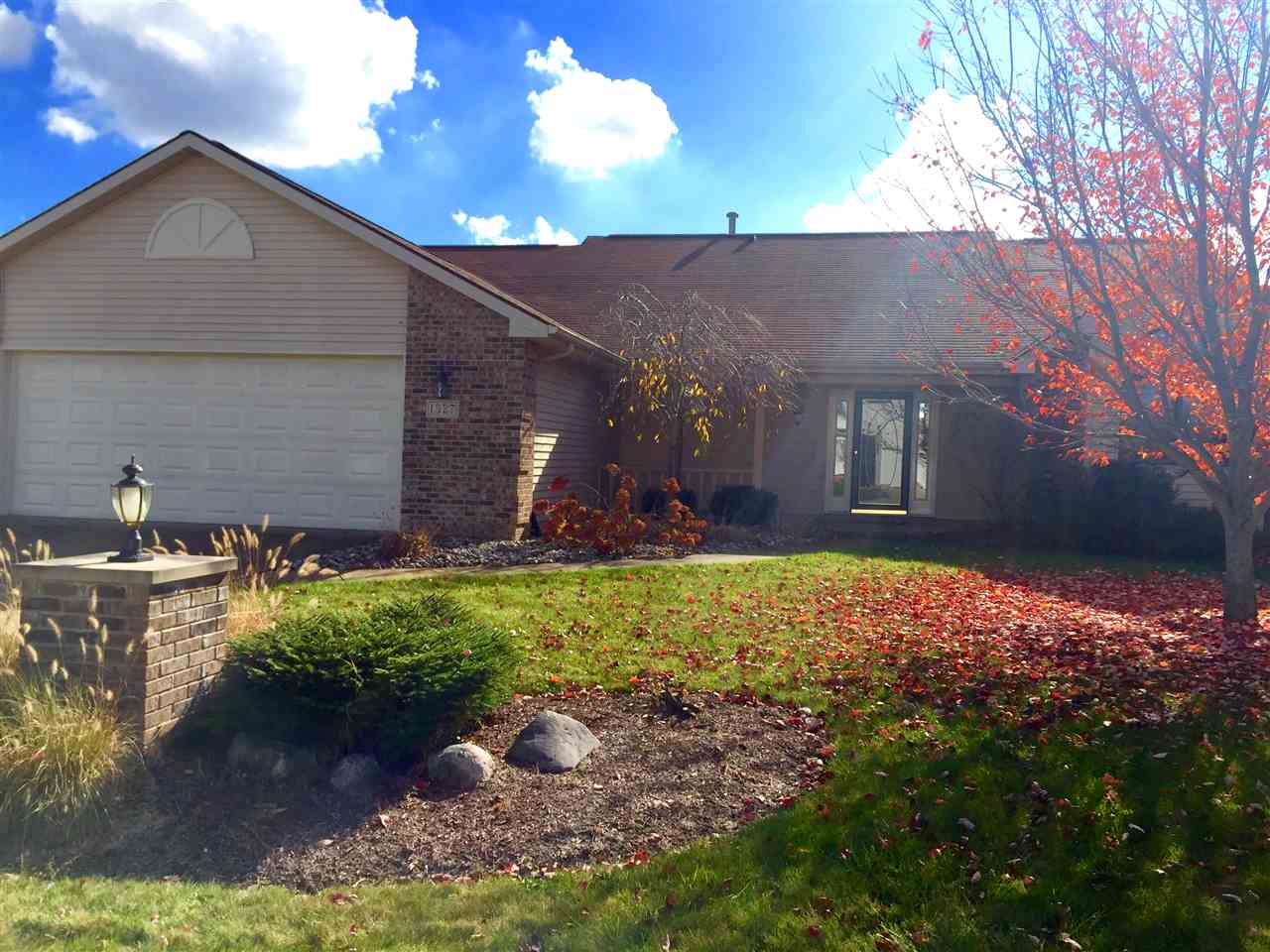 1327 Duesenberg Dr, Huntertown, IN 46748 photo 1