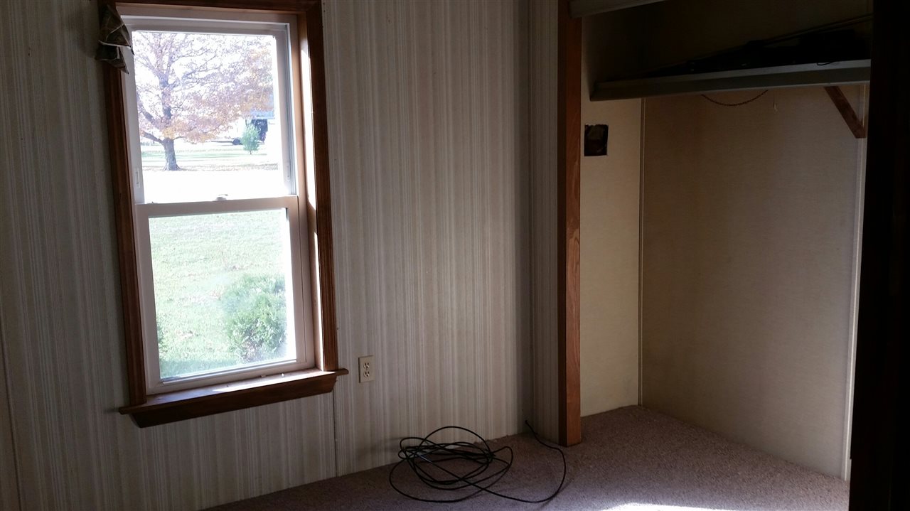 7958 W River Rd, Roann, IN 46974 photo 6