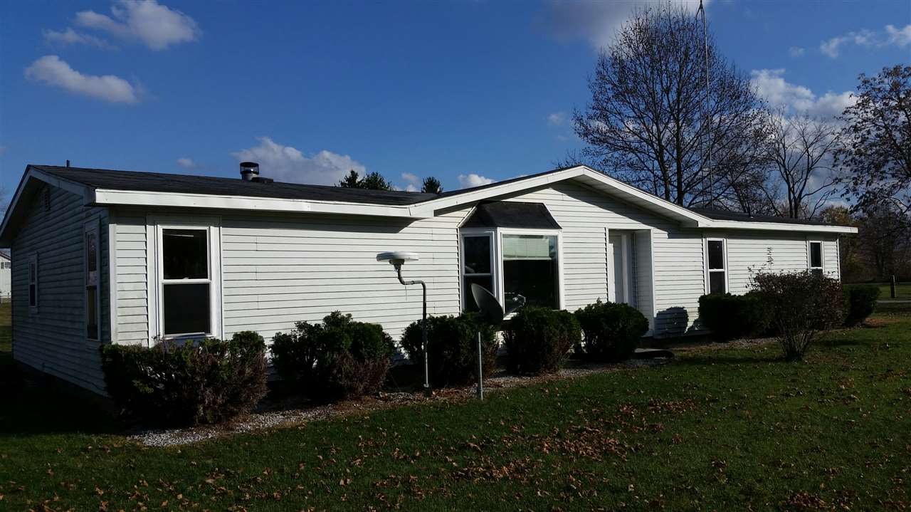 7958 W River Rd, Roann, IN 46974 photo 4