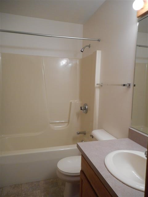 2649 Evergreen Dr, Warsaw, IN 46582 photo 12