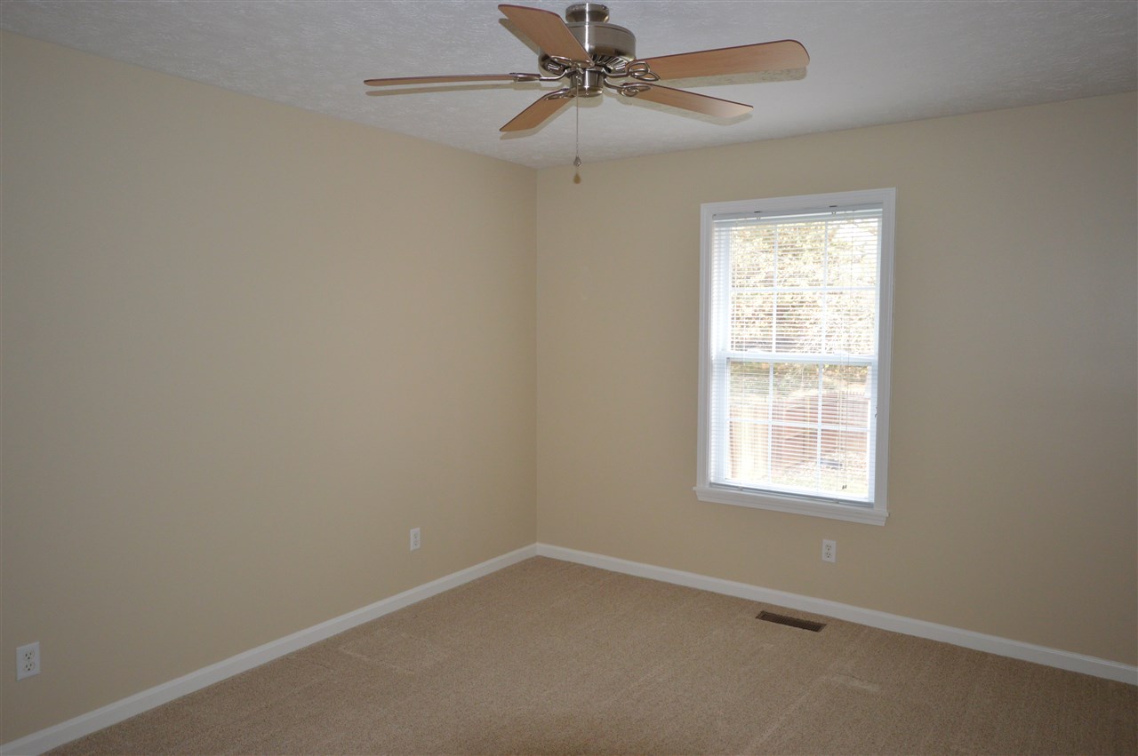 5055 Tippecanoe Dr, Newburgh, IN 47630 photo 9