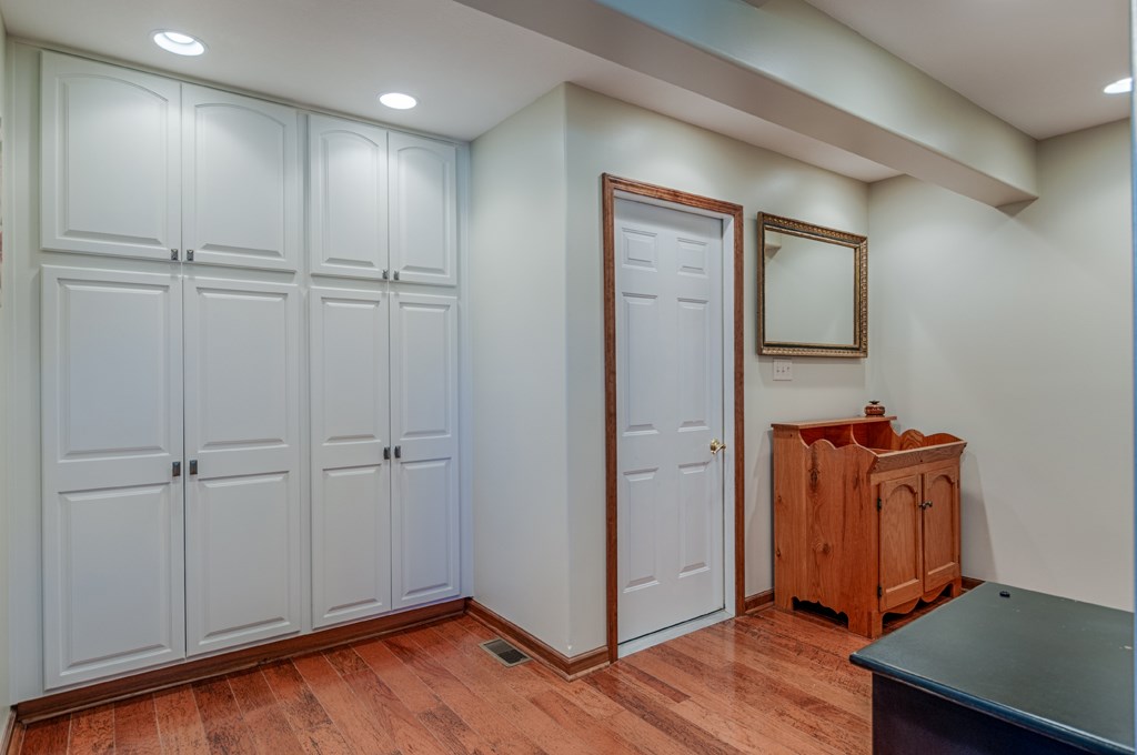 211 Ridge Ct, Ossian, IN 46777 photo 8